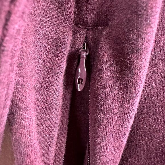 Lululemon Turtleneck Sweater Size‎ 6 Pullover Zip Pocket Size 6 Bordeaux - Picture 6 of 11